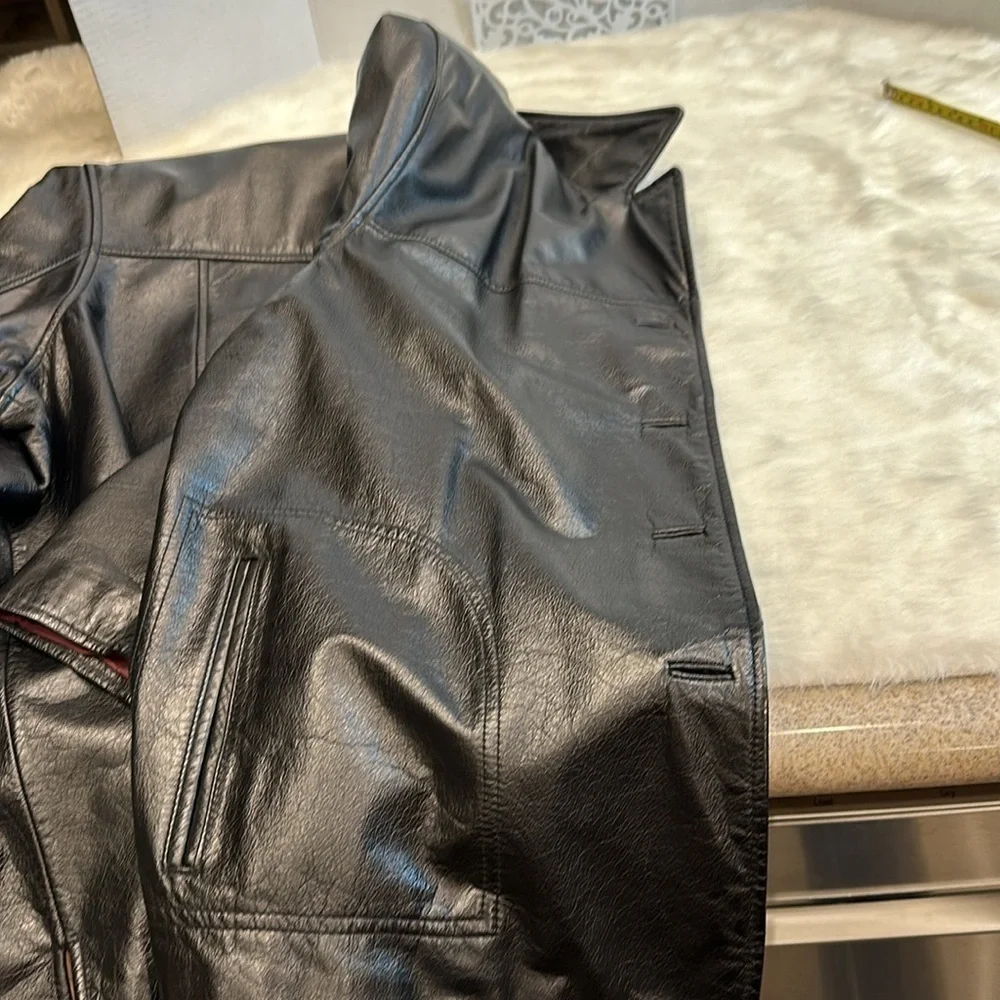 Colebrook & Co. Black Leather jacket Size 1X with front buttons and pockets